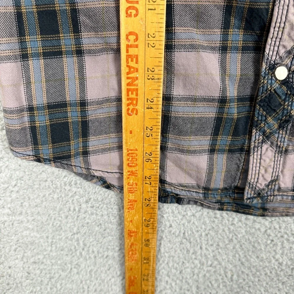True Religion Shirt Western Mens Medium Pink Blue Pearl Snap Button Flap Pocket